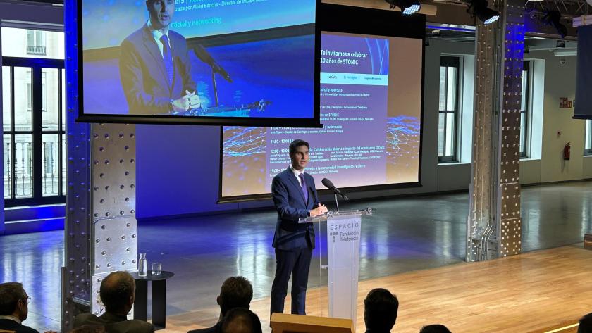 El consejero Emilio Viciana en la celebración del décimo aniversario del laboratorio 5TONIC