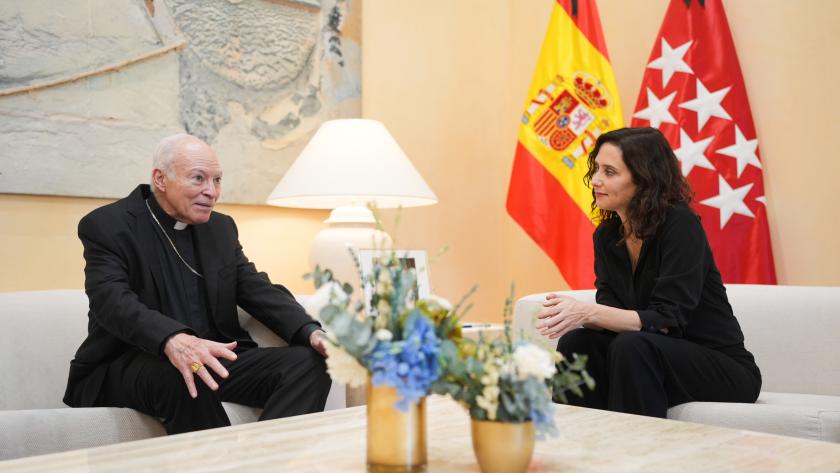 La presidenta autonómica y Carlos Aguiar 