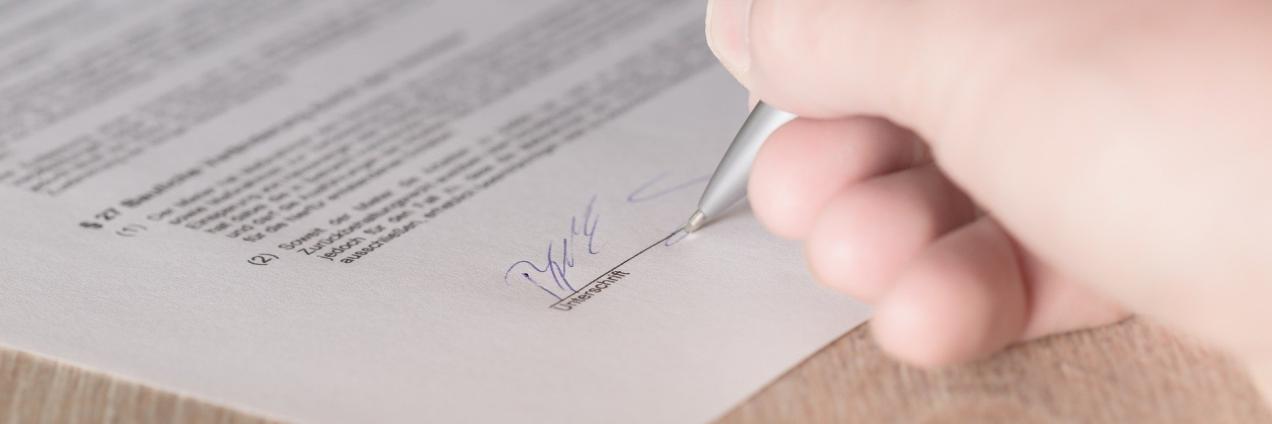 FIRMA DE UN DOCUMENTO 