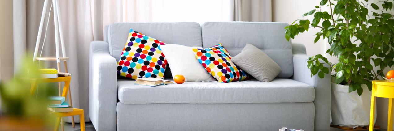 Imagen de sofá con almohadones