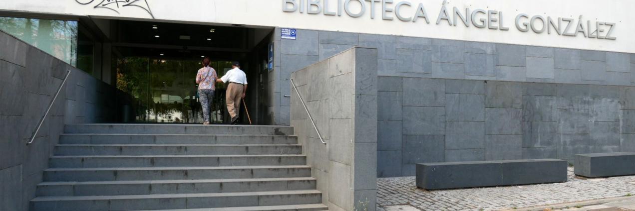 Exterior Biblioteca Ángel Gónzalez de Madrid