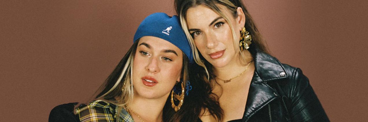 Foto de Carmen y María