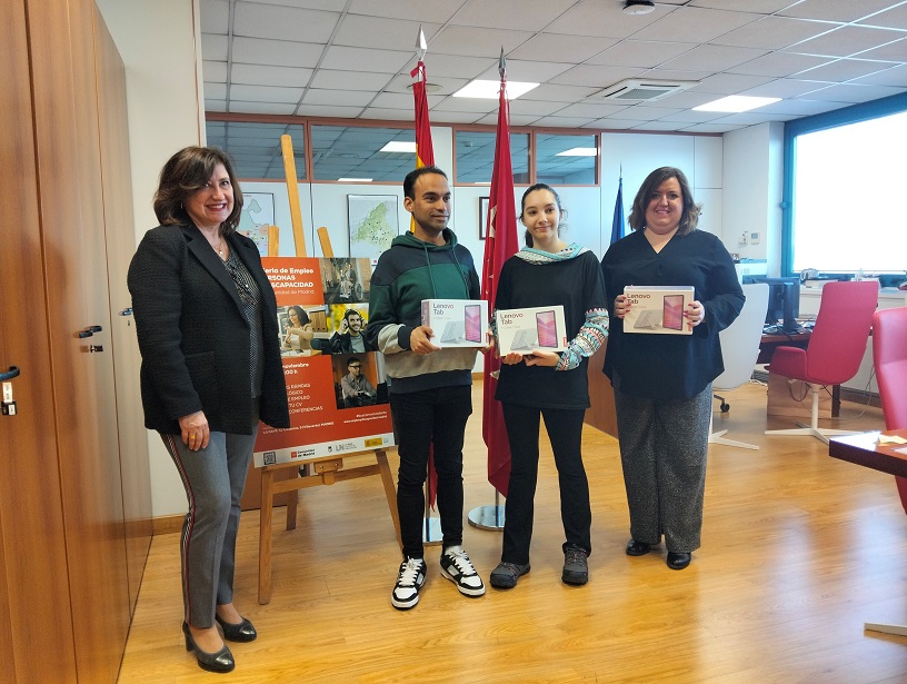 Imagen de la entrega de premios XVI Feria de Empleo para Personas con Discapacidad