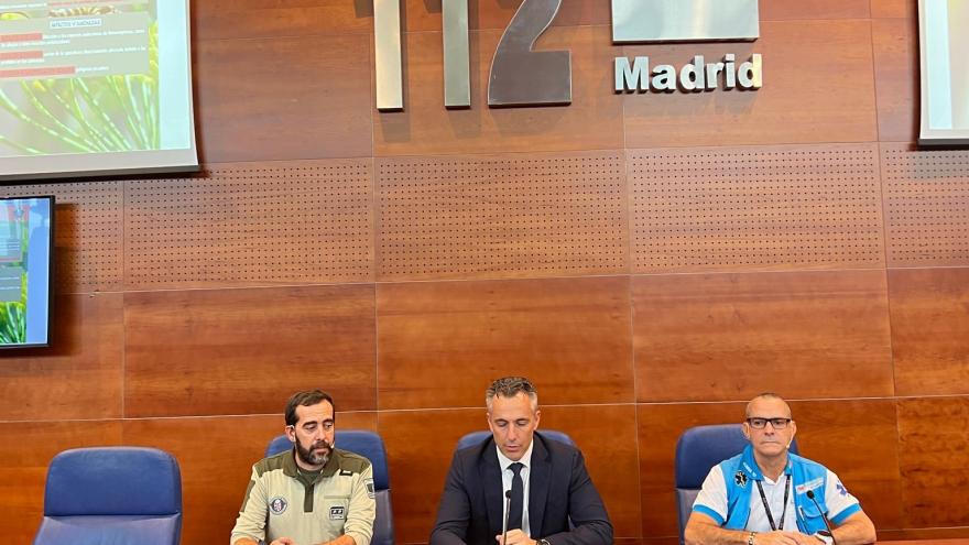 Los representantes del 112 durante la reunión