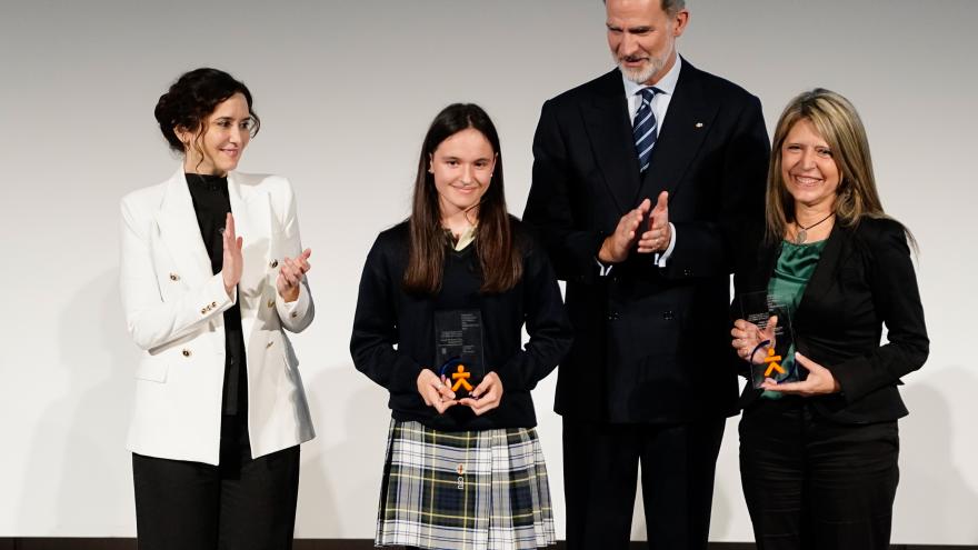 La presidenta,el Rey y los premiados