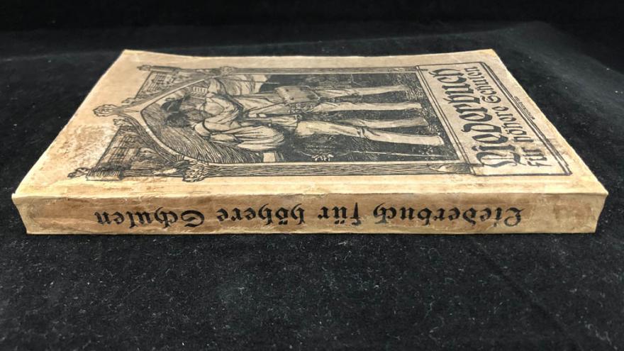 imagen de la cubierta de un libro con ilustración