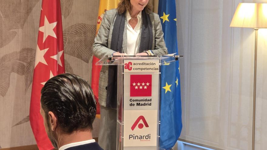 Acto entrega CP Comunidad de Madrid-Pinardi 2 Viceconsejera Empleo Acto entrega CP con Pinardi