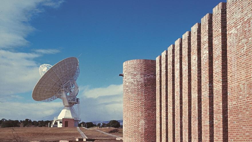 ángulo hacia antena Buitrago