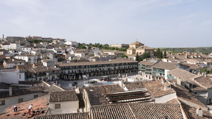 Vista aérea de Chinchón, se aprecia la plaza mayor