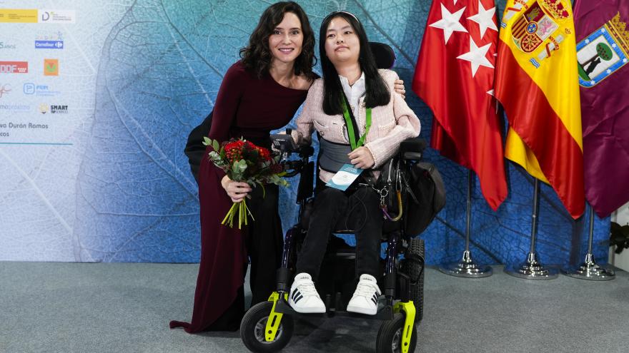 Díaz Ayuso anuncia una Guía Práctica de Atención a la Discapacidad para ayudar a las familias: “Cada persona cuenta y defendemos su desarrollo en plenitud” Díaz Ayuso