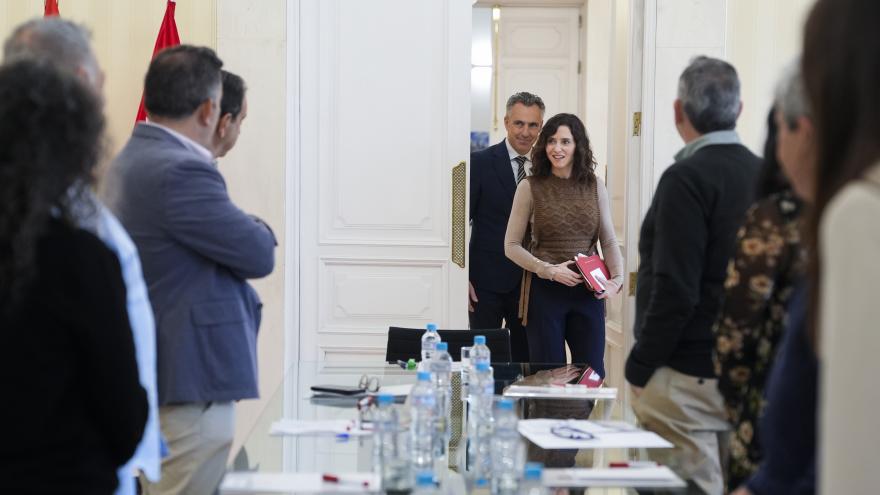 Díaz Ayuso recibe a las organizaciones agrarias regionales para conocer sus reivindicaciones tras el acuerdo de la UE y Mercosur La presidenta Isabel Díaz Ayuso y las organizaciones agrarias regionales