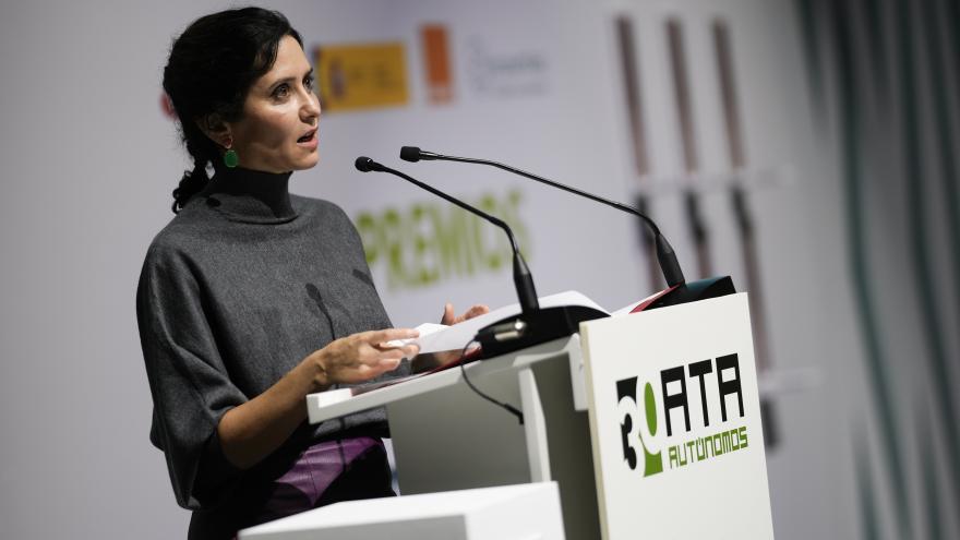 Díaz Ayuso anuncia que los Presupuestos de 2026 incrementan un 17,7% las ayudas a los autónomos y los nuevos emprendedores recibirán hasta 6.200 euros  La presidenta Isabel Díaz Ayuso