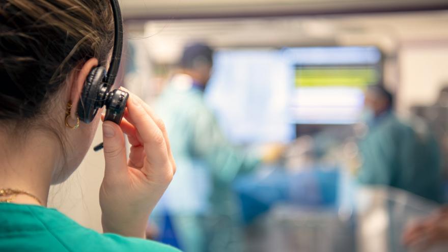 La nueva técnica agiliza la recuperación de los pacientes Trabajo en equipo