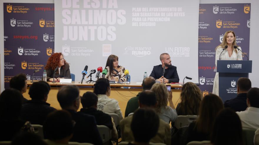 La Comunidad de Madrid colabora en la campaña Un nuevo rumbo para concienciar sobre la prevención del suicidio La consejera Dávila