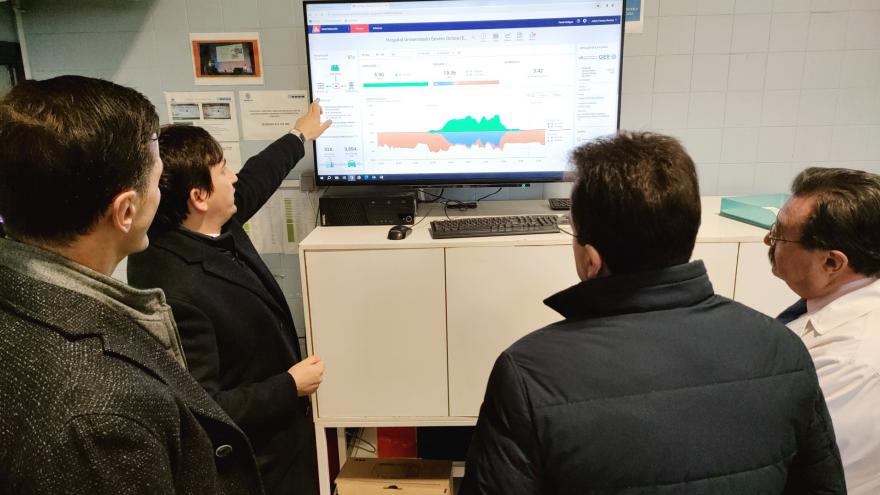 Visita del alcalde de Leganés a la planta fotovoltaica del Hospital Severo Ochoa