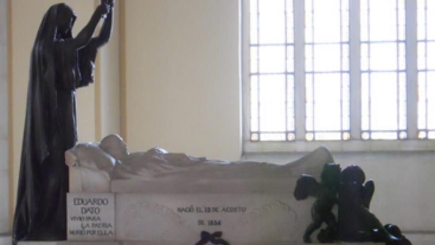 Mausoleo Eduardo Dato en el Panteón de Hombres Ilustres