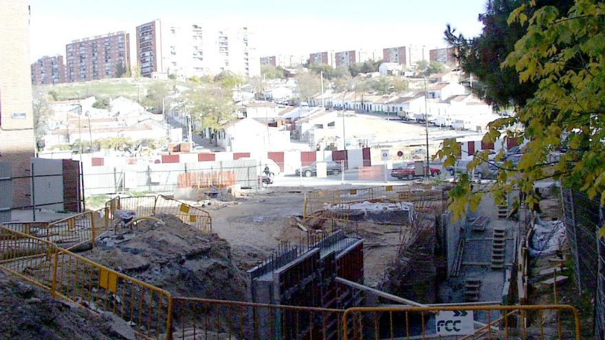 Acceso estación Antonio Machado