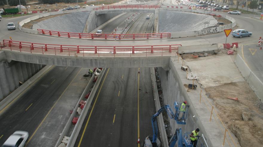 Soterramiento de la Glorieta de Húmera en la M-503 en obras