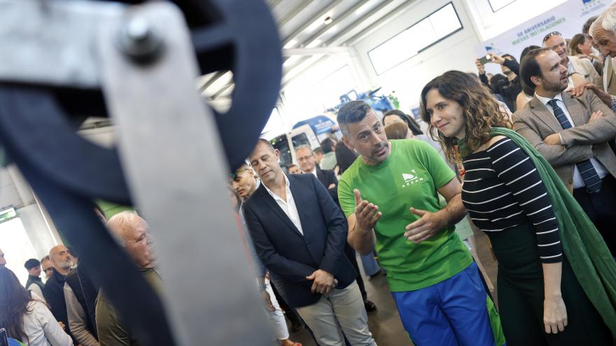 La presidenta durante su visita a la empresa