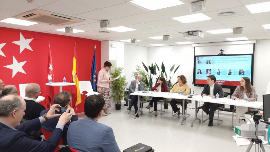 ponentes presentes en la jornada sobre la profesión preventiva