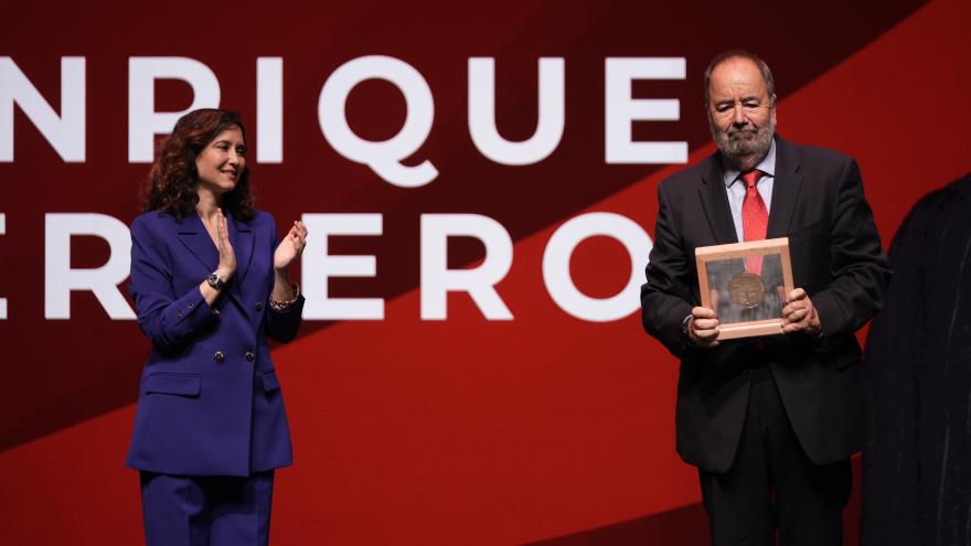 La presidenta durante la entrega de los premios