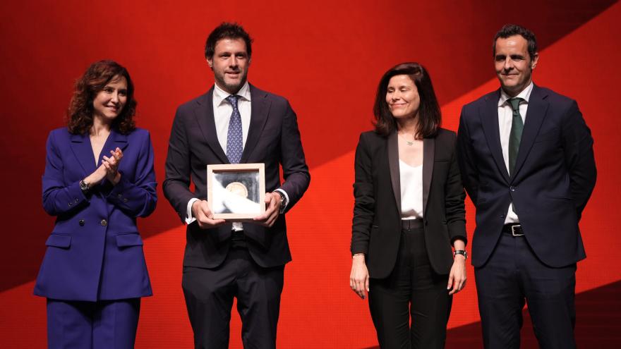 La presidenta durante la entrega de los premios