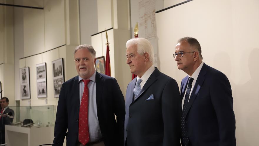 La Comunidad de Madrid inaugura una exposición-homenaje a ‘El Viti’ en Las Ventas