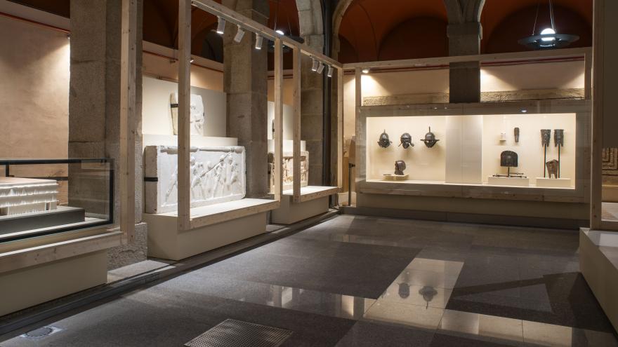 Montaje de la exposición ¡Hispano!