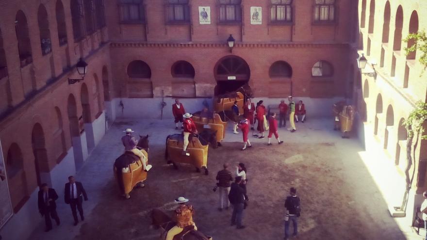 Los picadores antes del festejo en el Patio de Caballos