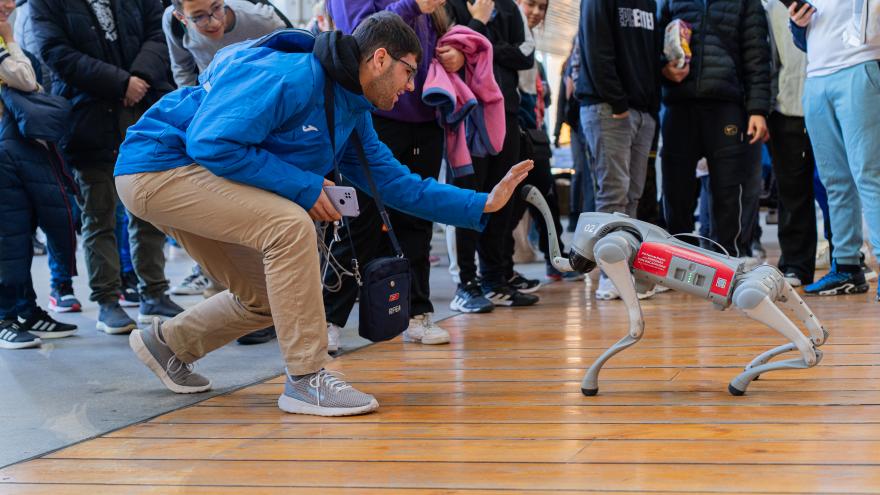 Robot HUB Tecnológico