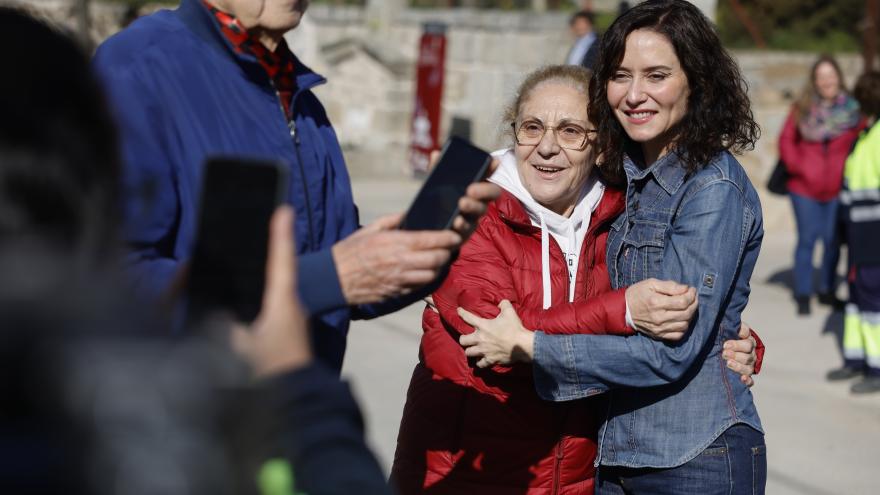 Díaz Ayuso inaugura el nuevo gimnasio municipal de Cenicientos La presidenta Isabel Díaz Ayuso durante la inauguración