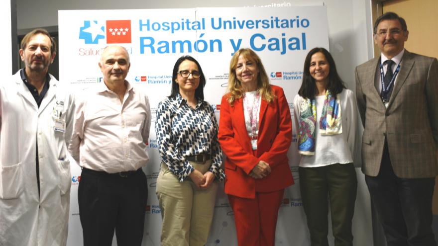 Imagen de fotocall del evento en el Hospital Universitario Ramón y Cajal