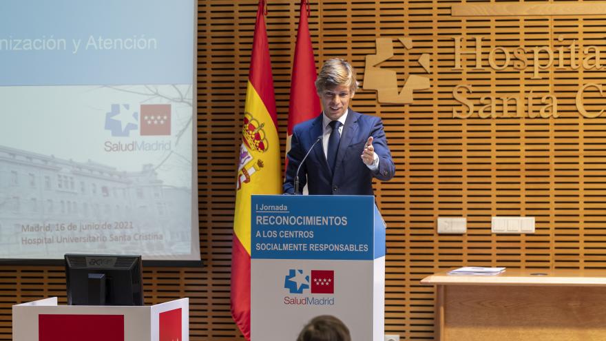 El director general de Humanización y Atención al Paciente, Alberto Tomé, durante su intervención 
