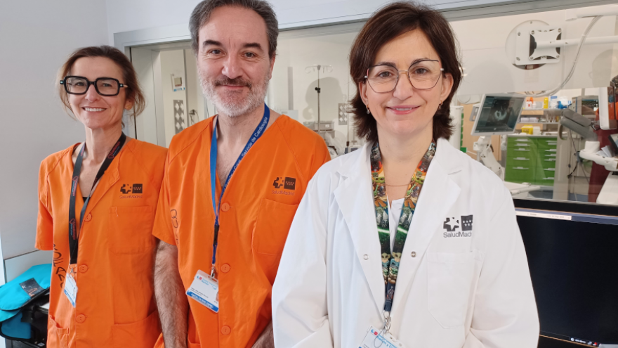 Imagen de parte del equipo que hace posible la intervención en el Hospital Universitario Ramón y Cajal