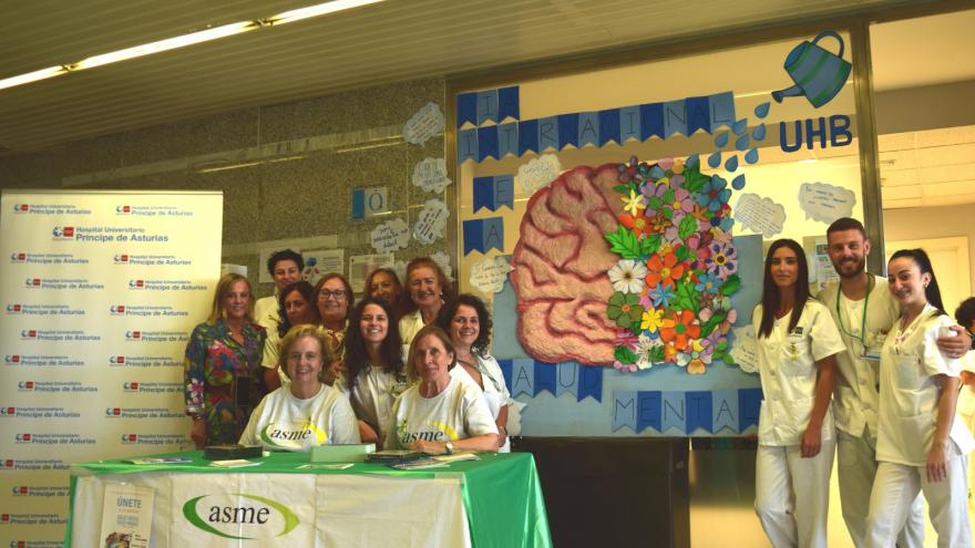 Los pacientes de la Unidad de Hospitalización Breve "hicieron" un cerebro bien regado para simbolizar la importancia de cuidar la salud mental