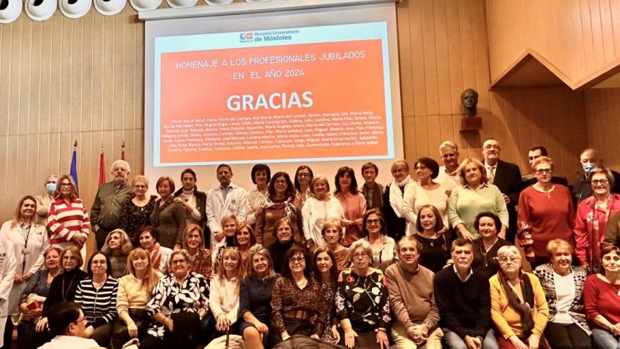 Foto de familia de los asistentes