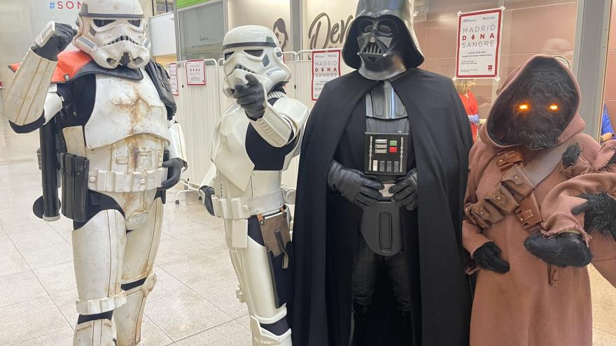 El universo Star Wars anima el maratón de donación de sangre en el HUIC