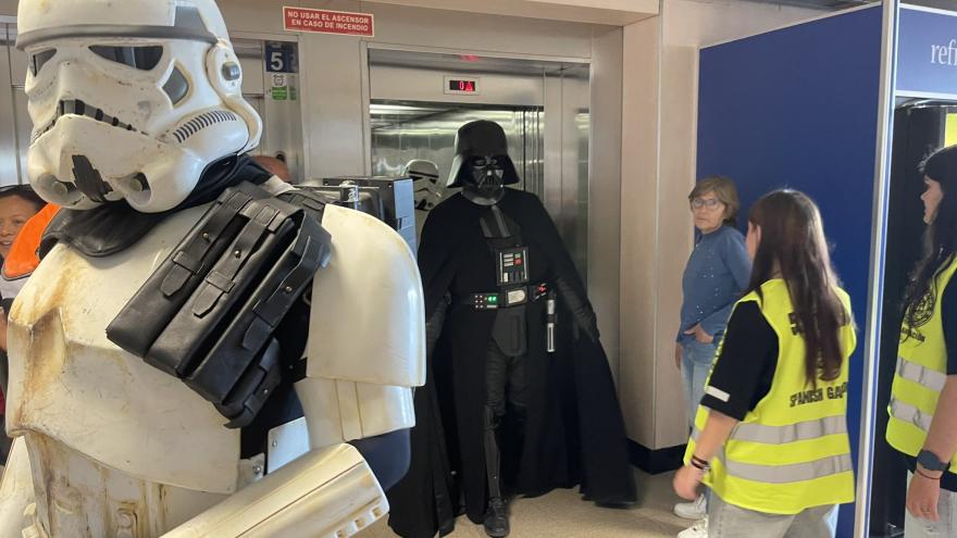 El universo Star Wars anima el maratón de donación de sangre en el HUIC