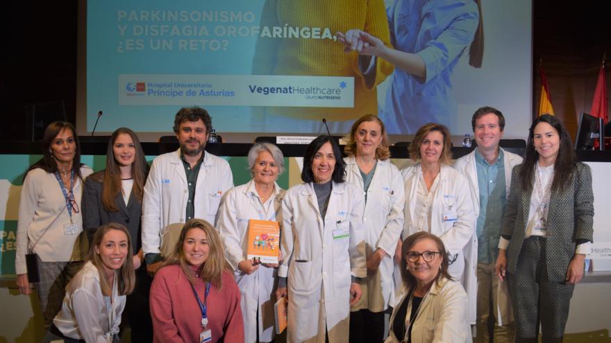 Foto de grupo de la Unidad de Disfagia Orofaríngea del Hospital Príncipe de Asturias