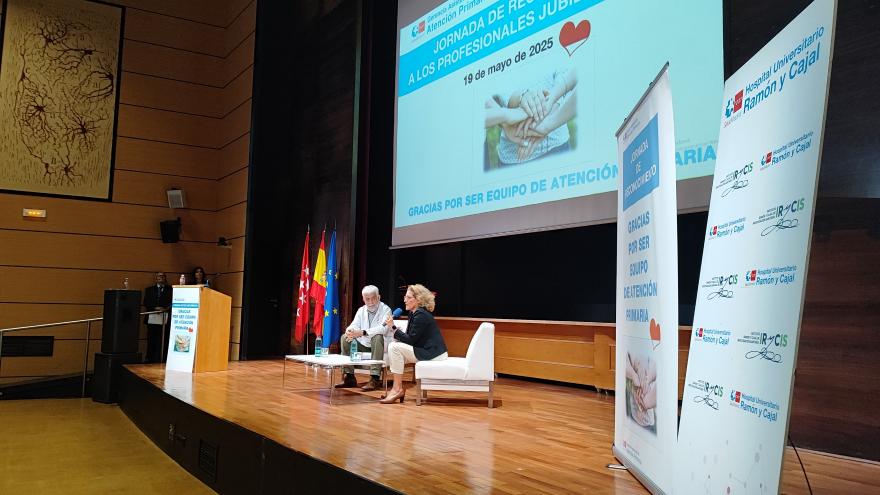La gerente de Atención Primaria y el gerente del hospital, en la inauguración