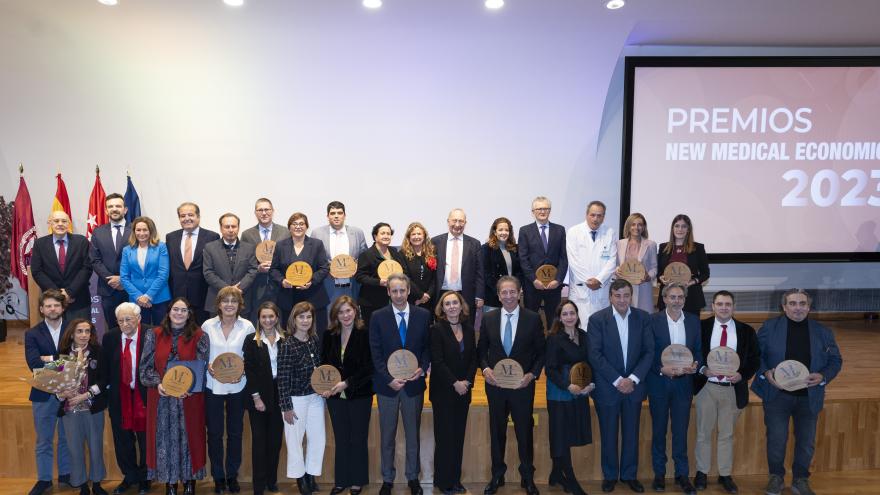 Foto de grupo premiados NME