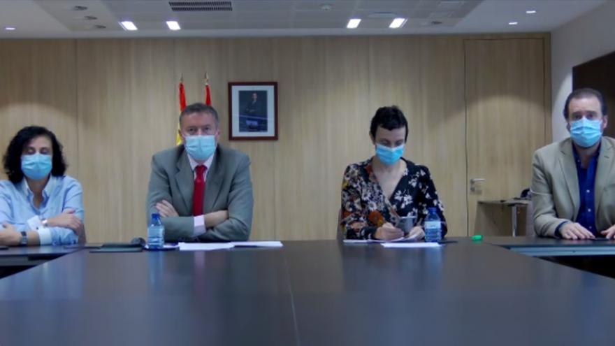 El director general de Asistencia Sanitaria, la gerente de Atención Primaria y gerentes adjuntos, durante la celebración de la Jornada