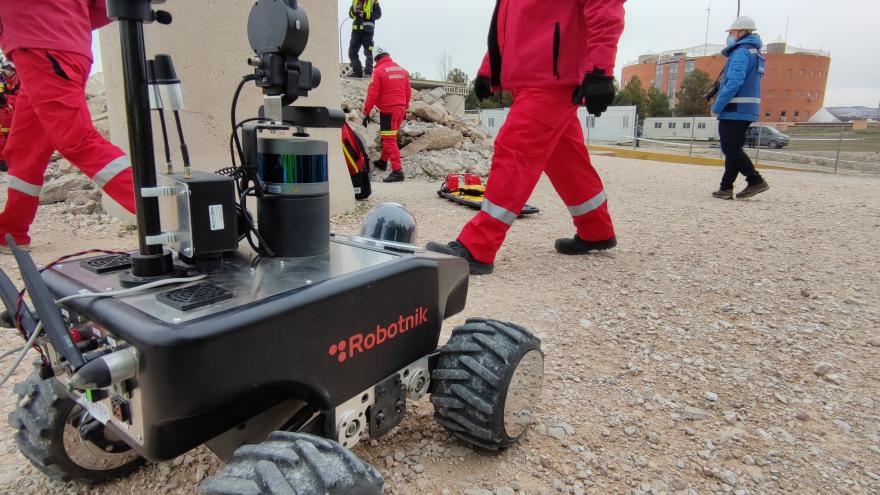 Robot o vehículo autónomo desarrollado por Faster