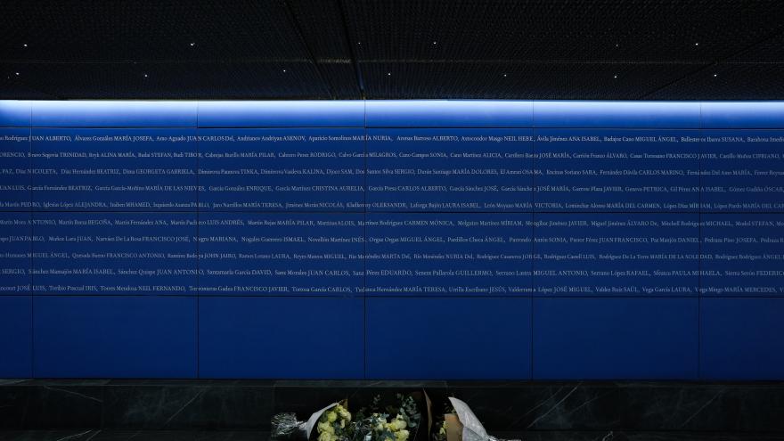 Díaz Ayuso en el nuevo vestíbulo de la Estación de Atocha