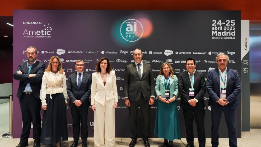 Díaz Ayuso, en el mayor evento sobre IA de España: “Queremos que ninguna empresa se quede atrás en este camino de transformación” La presidenta Isabel Díaz Ayuso