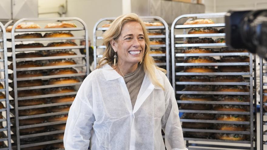 La Comunidad de Madrid apoya la modernización y digitalización de 140 pastelerías de la región con una inversión de 1,5 millones de euros desde 2016 La consejera de Economía, Hacienda y Empleo