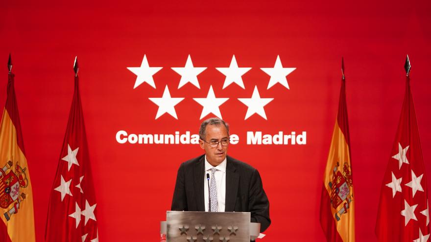 El consejero y portavoz durante la rueda de prensa 