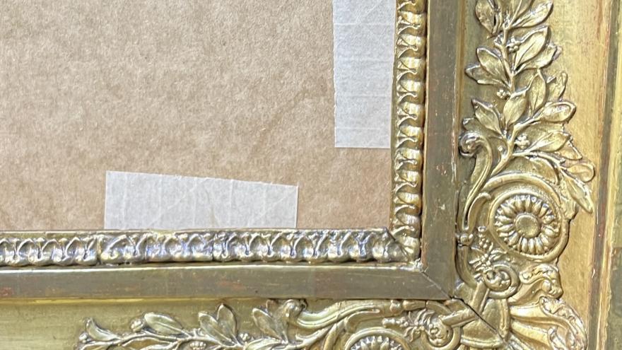 Detalle del marco tras su restauración