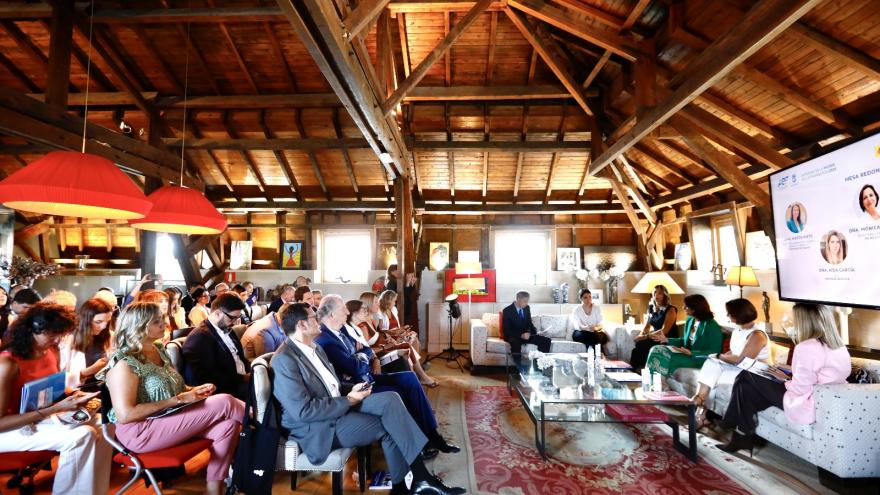 Marta Nieto ha participado en la mesa redonda celebrada en el acto