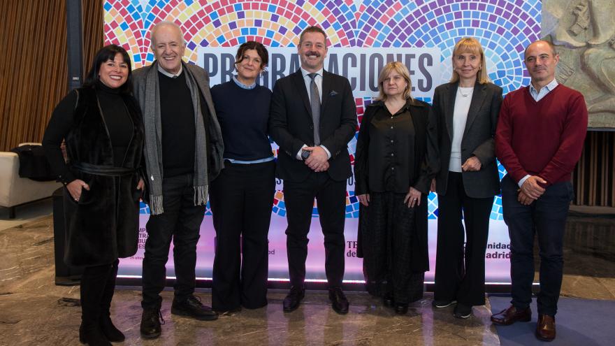 La Comunidad de Madrid llevará a Buenos Aires dos grandes producciones escénicas de los Teatros del Canal en 2026 El consejero De Paco Serrano